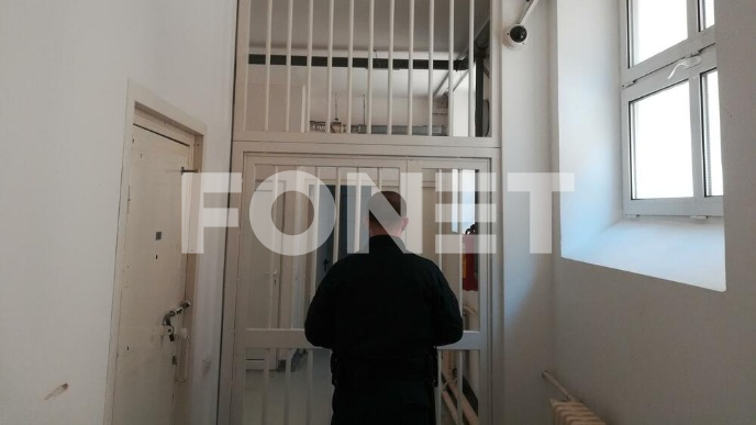 Pritvor dvojici policajaca